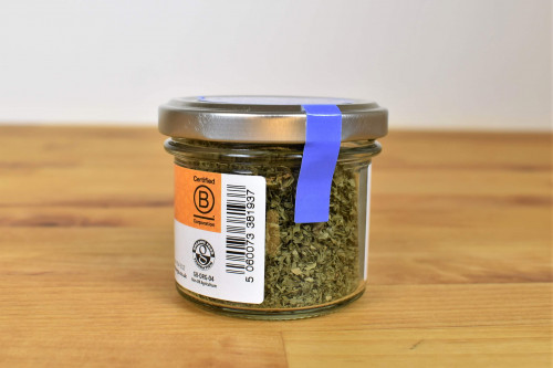 Steenbergs Organic Chervil, part of The Sustainable Spice Company's range. B-Corp certified.