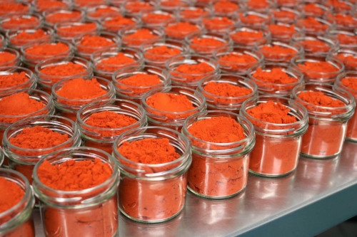 Steenbergs Organic Spanish Paprika in glass jar from the Steenbergs UK specialist in organic herbs and spices.