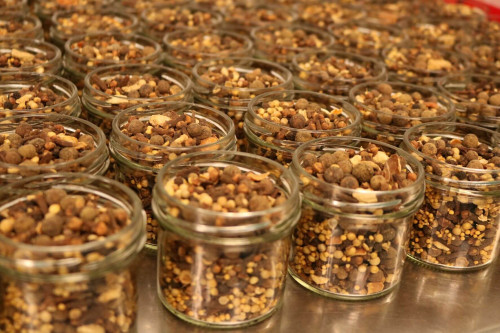 Steenbergs Organic Pickling Spices in Glass Jar , blended by Steenbergs in rural North Yorkshire, UK.