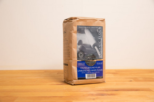 Bacheldre organic plain white flour 1.5 kilo from the Steenbergs UK online shop for organic baking ingredients.
