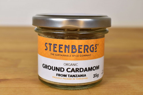 Steenbergs organic ground cardamom in glass jar from the Steenbergs UK online shop for organic herbs and spices.