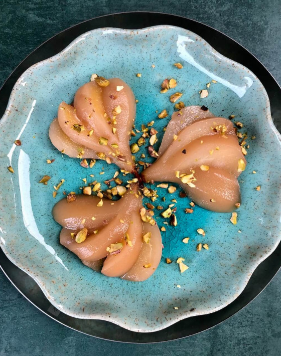 Mulled Poached Pears recipe